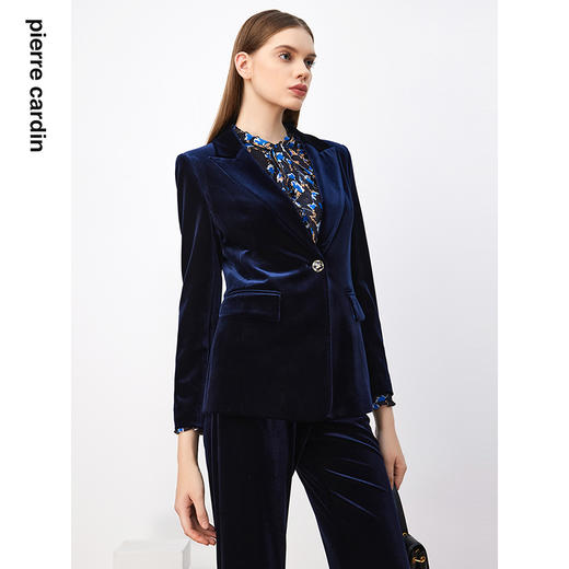 皮尔卡丹女装西装秋丝绒法式一粒扣收腰V领西服上衣P3320U3971N0
 商品图4