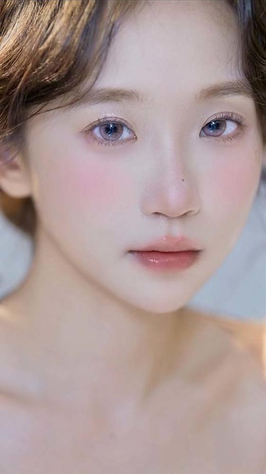 loveiikira 半年抛美瞳 她的玫瑰  直径14.2mm着色13.4mm 商品图3