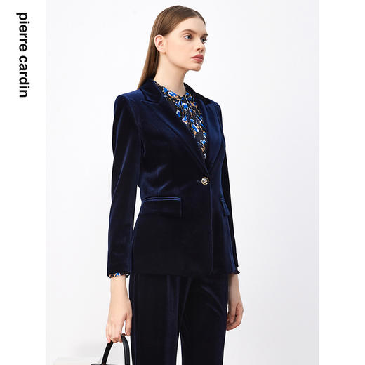 皮尔卡丹女装西装秋丝绒法式一粒扣收腰V领西服上衣P3320U3971N0
 商品图1