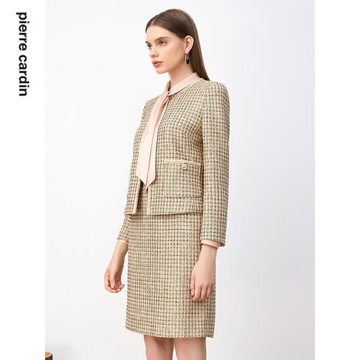 皮尔卡丹女装西装秋季新款浅米色日常小香风西服外套P3353U3957M1
 商品图1