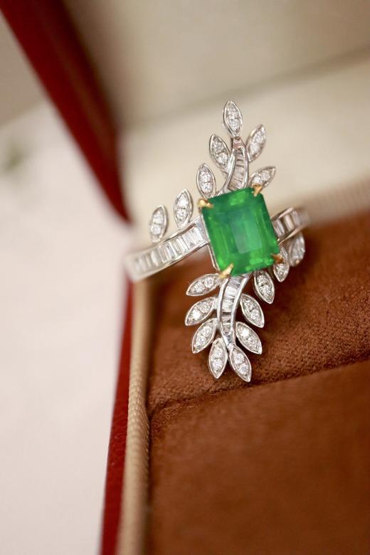 1.78ct 祖母绿戒指 商品图5