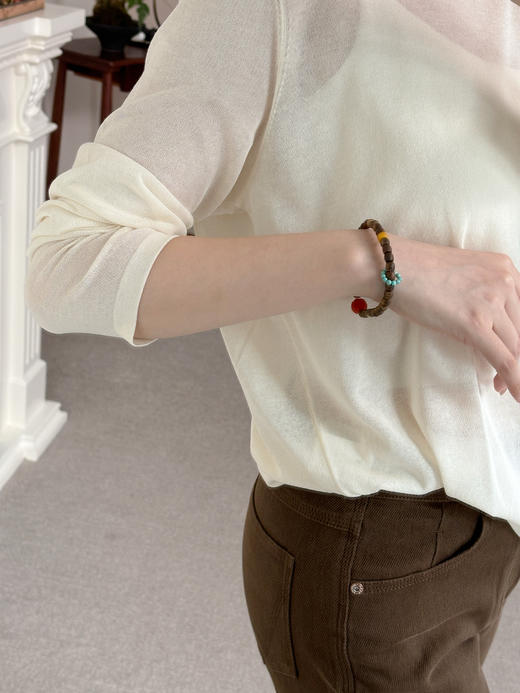 中式美学沉香手串———收藏级野生沉香佳品！品质优良产量xi缺，花花团甄选篙货品质！！淡淡木香掺杂丝丝花香，拥有比香水还要好闻的天ran味道，醇香浓厚，令人陶醉～ 商品图9