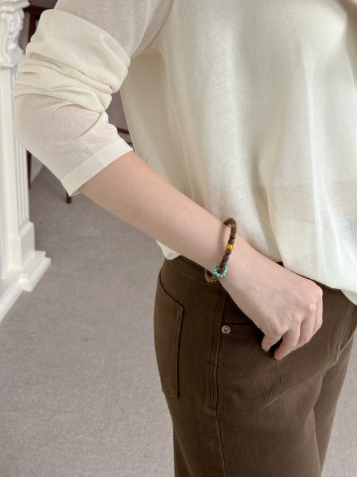 中式美学沉香手串———收藏级野生沉香佳品！品质优良产量xi缺，花花团甄选篙货品质！！淡淡木香掺杂丝丝花香，拥有比香水还要好闻的天ran味道，醇香浓厚，令人陶醉～ 商品图8