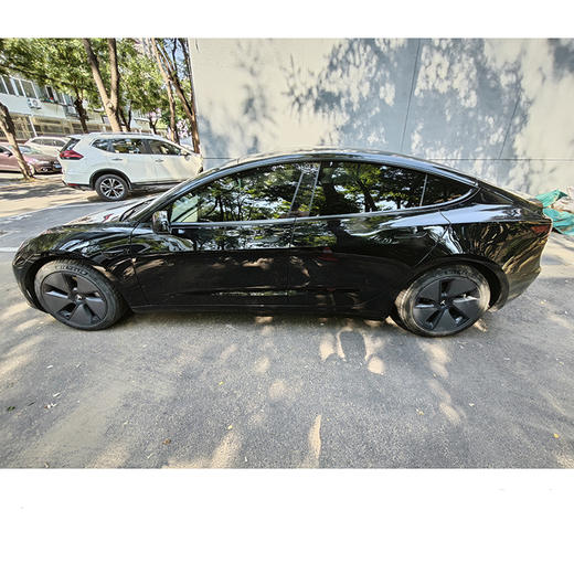 特斯拉 Model 3 标准续航后驱升级版【长租-北京】 商品图3