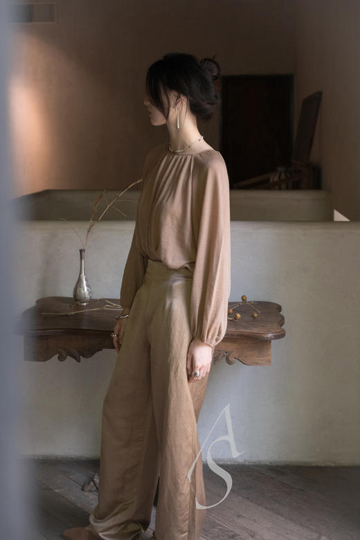 Cortana 杏色MARIS细褶束腰羊绒短上衣 商品图3