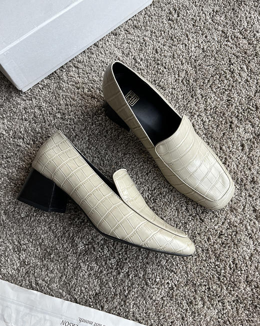 现货 THS 8.31-限时 TOT家 女士 鳄鱼纹 粗跟石头纹乐福鞋 2色 BZ1199 商品图10