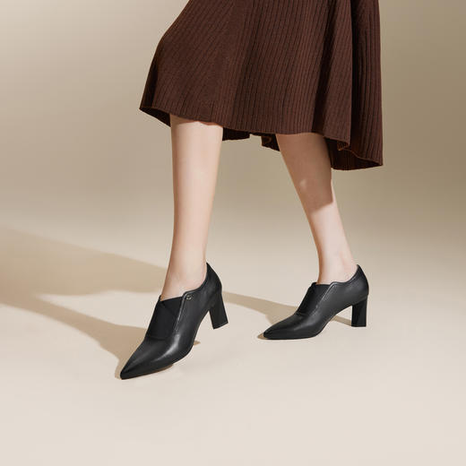 千百度粗高跟法式深口单鞋女秋冬通勤尖头高跟鞋真皮尖头A24471642 商品图2