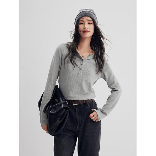 棉仓357601001-小银豆牙签纹肌理感暖感绒兜帽合体微修身长袖T 商品图0