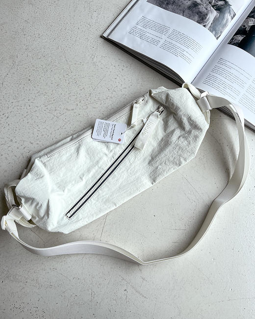 THS 8.31-无 lulu家 Fast Track系列多功能瑜伽包 多功能一包多背瑜伽包 5色 CQ1357 商品图2