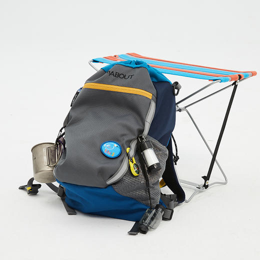 OUTnABOUT出门走走 24AW 户外防泼水耐磨双肩背包 商品图3