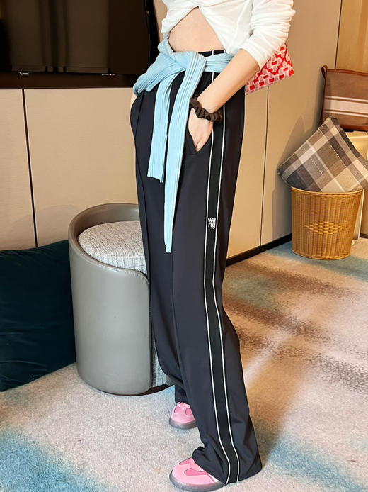 新年折扣 🍂2408515   WANG字母系带长裤 商品图0