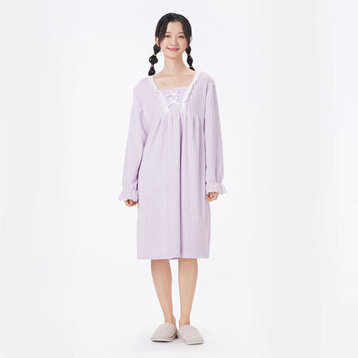都市丽人睡衣超值精选长袖裙家居服法兰绒抽条厚女士法兰绒睡裙LHT6G6 商品图1