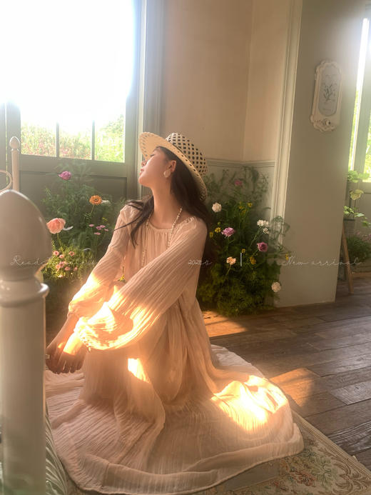 Read Nameless /慵懒裸粉仙女裙 商品图0