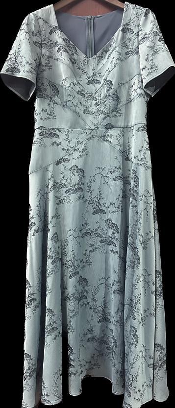 云门连衣裙HJ2S31 商品图0