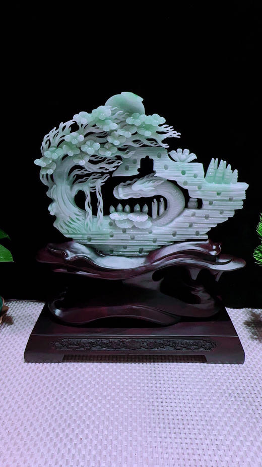 620345翡翠摆件【神龙护主】 商品图4