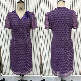 HJ1S86_齐紫色_连衣裙_春夏_复古V领立体花朵几何提花短袖收腰显瘦中长裙_高级女装_BERNIEELEN 伯妮斯茵