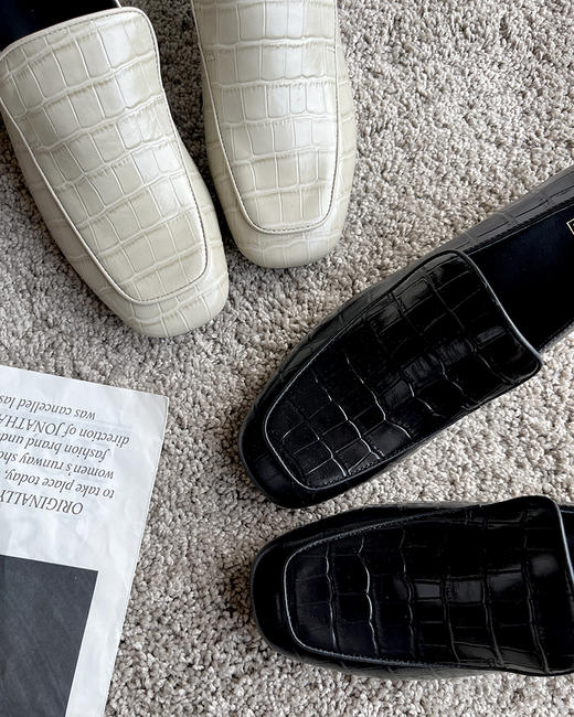 现货 THS 8.31-限时 TOT家 女士 鳄鱼纹 粗跟石头纹乐福鞋 2色 BZ1199 商品图4