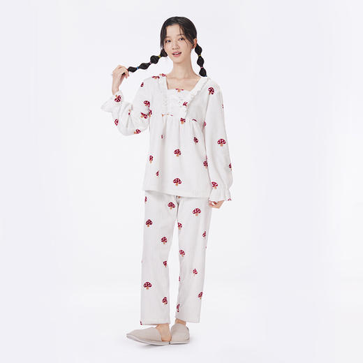 都市丽人睡衣超值精选长袖家居服法兰绒抽条厚女士法兰绒套装LHT2K1 商品图1