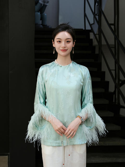 盛唐牡丹 |艾绿蝶恋花冠乐绉偏襟上衣 商品图0