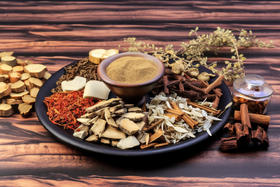 女七男八，担心老太快？秋季是女性补养气血的黄金时期，赶紧行动起来吧~