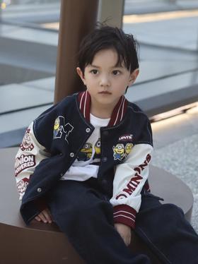 #LEVIS小黄人申请加“萌”