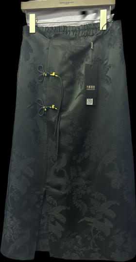 漆黑色半裙HJ1B26