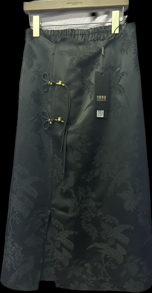 漆黑色半裙HJ1B26 商品图0