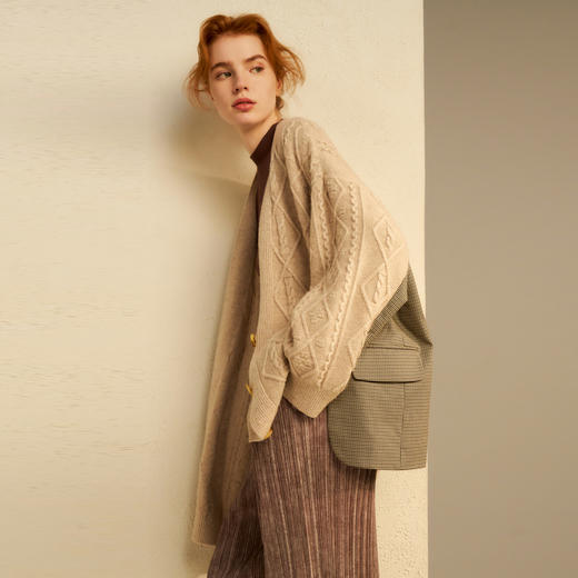 谜底针织开衫长袖女2024秋款慵懒风设计感拼接毛衣外套243MZ1289 商品图1