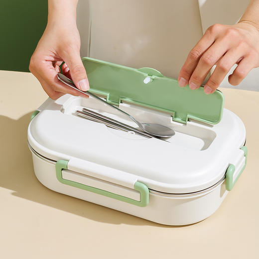 【告别速食外卖，时尚熊猫，分格便当盒】学生304不锈钢保温饭盒 小学生专用儿童餐盘分格 可微波炉加热 上班族饭盒-QQ 商品图1