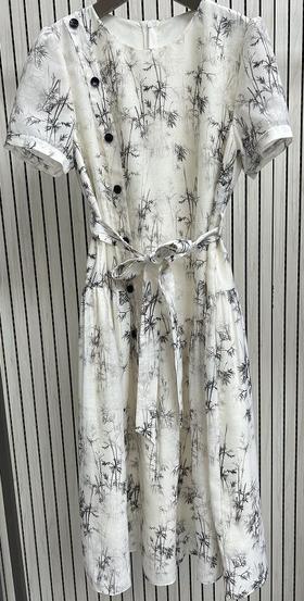 凝脂色连衣裙HJ2S28