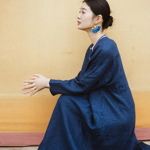 * 绽放641朵/高原多巴胺高支亚麻系带A摆宽松半开襟圆领长袖连衣裙 商品图3