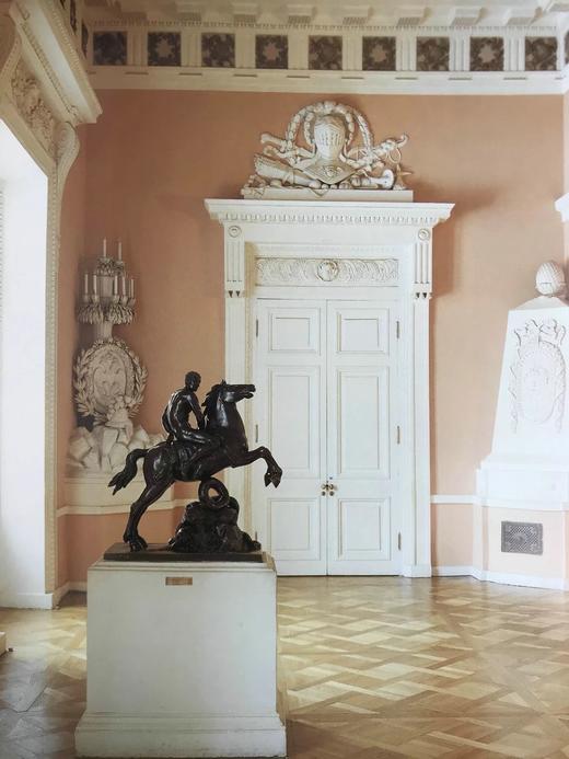 俄国皇家风格图集 约百余幅彩色插图 精装大16开 商品图12