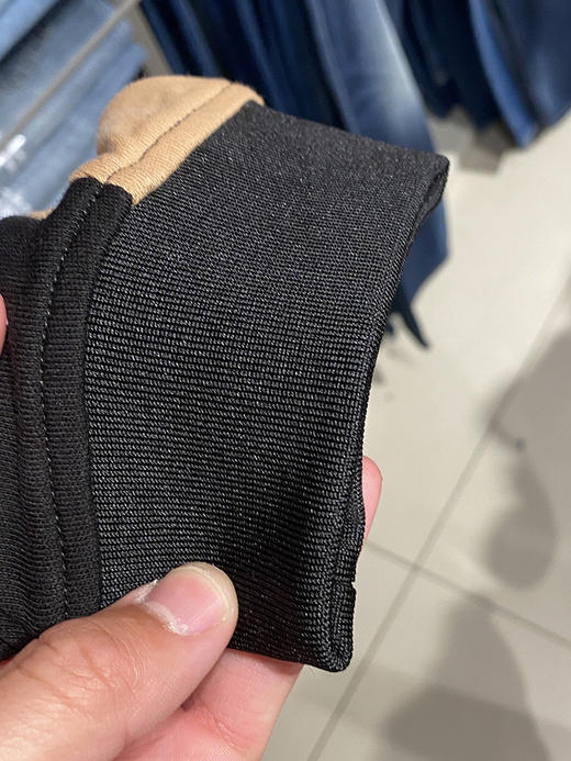 Armani Exchange/AX 阿玛尼 男士棉混纺印花拼色边饰束脚休闲卫裤 商品图3