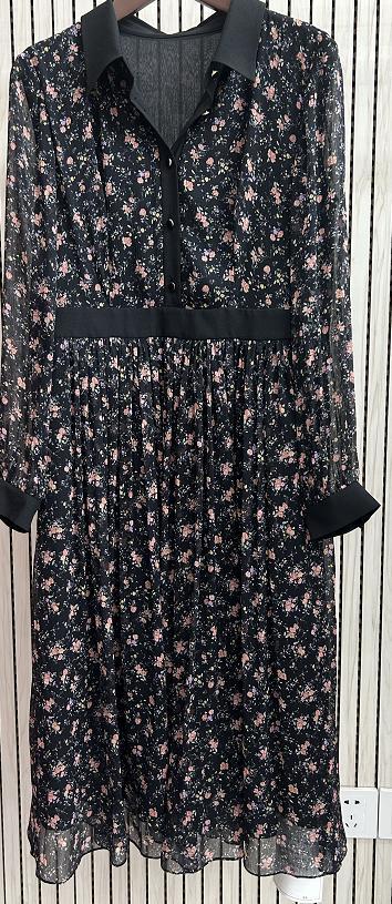 漆黑色连衣裙HJ2S22 商品图0