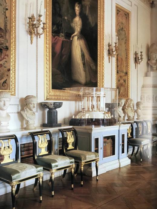 俄国皇家风格图集 约百余幅彩色插图 精装大16开 商品图9