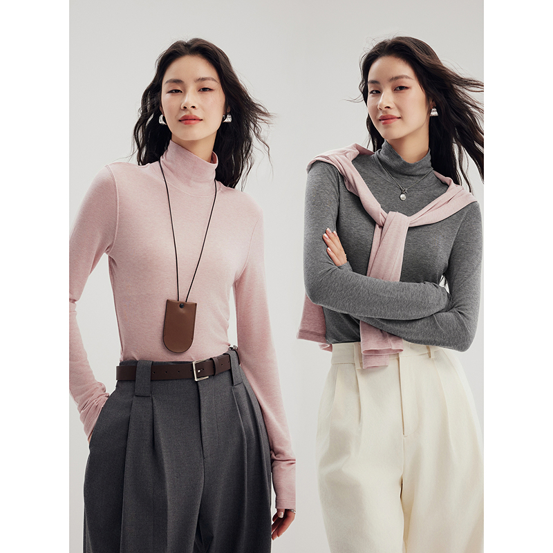 棉仓357601007-天丝羊毛奢感微透绝美打底衫合体微修身舒适轻暖打底衫。