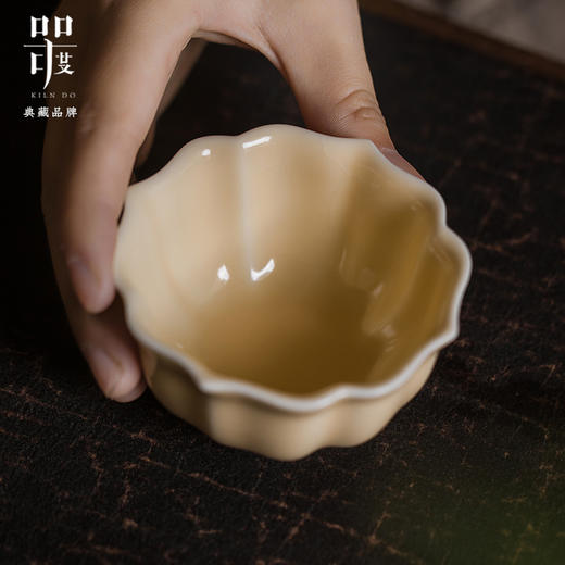 问鼎器度汝窑宝相杯 商品图1