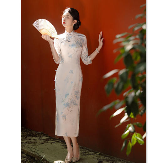 2024秋季新款女士日常复古中国风改良新中式长款七分袖旗袍SYK299256 商品图3