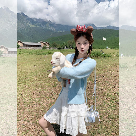 <曾小咸推荐> 韩系甜美领口珍珠设计蓝色毛织开衫   商品图2