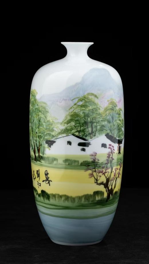 泼彩春到江南赏瓶 商品图0