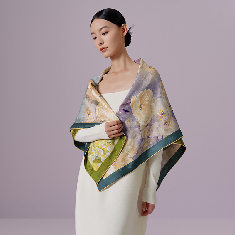 万事利“青烟凝紫”105厘米双面印花大方巾