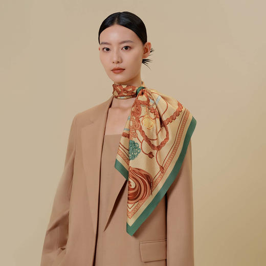 万事利“百岁令”63厘米双面印花中方巾 商品图2