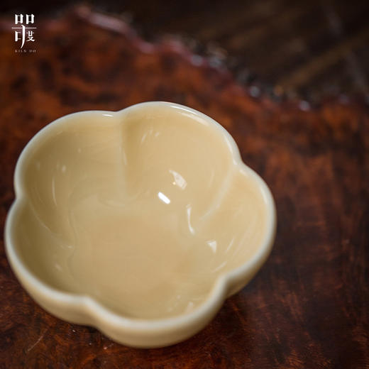 问鼎器度汝窑小梅花杯 吉雅杯 葵盏杯 菱式方杯  青莲杯  玉钩杯 绽蕊杯  直口八方杯（缺货） 商品图1