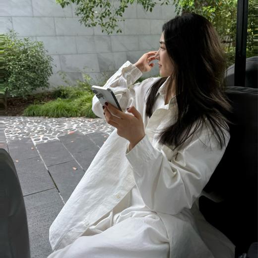 ROMI STUDIO “韵律*” 235G平纹带竹节棉重酵洗水衬衣 431C9177 商品图1