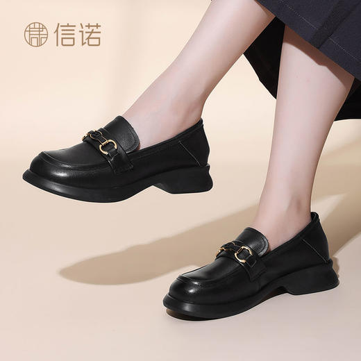 信诺真皮舒适女鞋2024新款秋季牛皮金属扣圆头小皮鞋中年妈妈单鞋X24Q118-36 商品图4