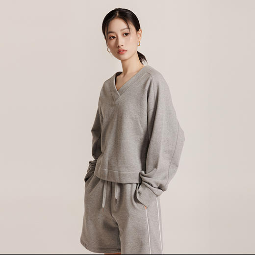 时髦V领插肩袖版宽松纯色休闲高级感慵懒卫衣 880013 商品图1