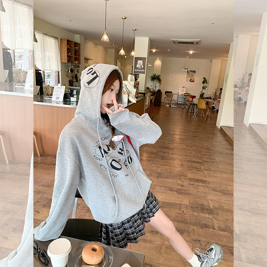 <曾小咸推荐>新品现货秒杀！卖完下架不再补 ！微信粉丝打折价！！美式高街灰色字母印花连帽卫衣 日常189.99 立减100 秒杀89.99！！ 商品图2