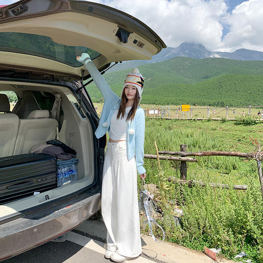 <曾小咸推荐> 韩系甜美领口珍珠设计蓝色毛织开衫   商品图3