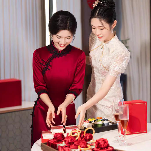 LHS喜婆婆婚宴装高贵蕾丝旗袍2024新款秋季新中式婚礼妈妈礼服连衣裙 商品图2