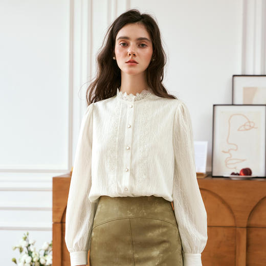 OLrain欧芮儿法式蕾丝衫女秋季2024年新款浪漫南法镂空正肩蕾丝衫 商品图2